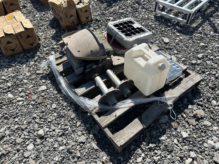 #41732-•-lot-of-miscellaneous-boat-components-inv#-41732-image-2