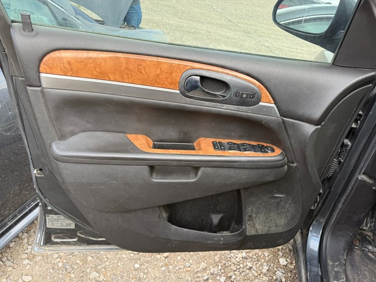 2012-buick-enclave-image-22