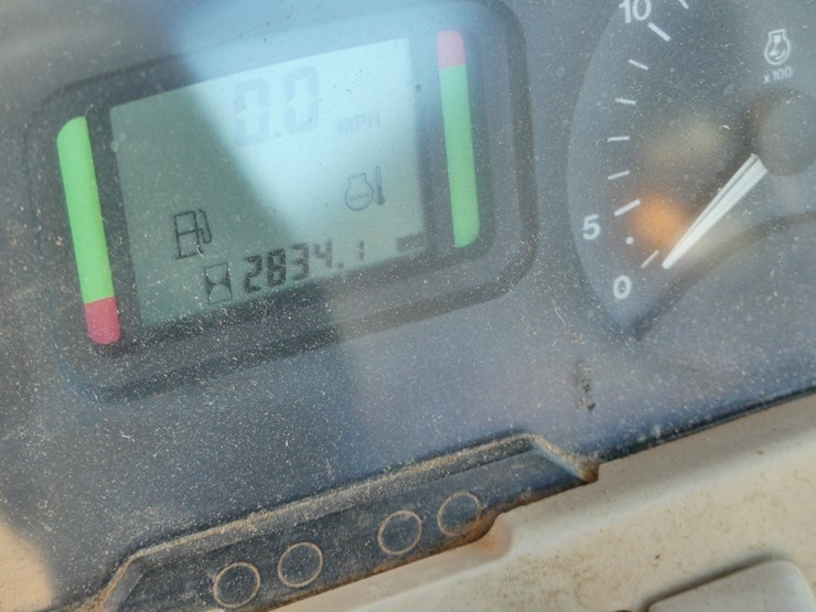 john-deere-6715-image-14