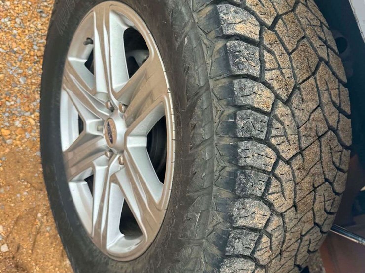 2019-ford-f150-image-14
