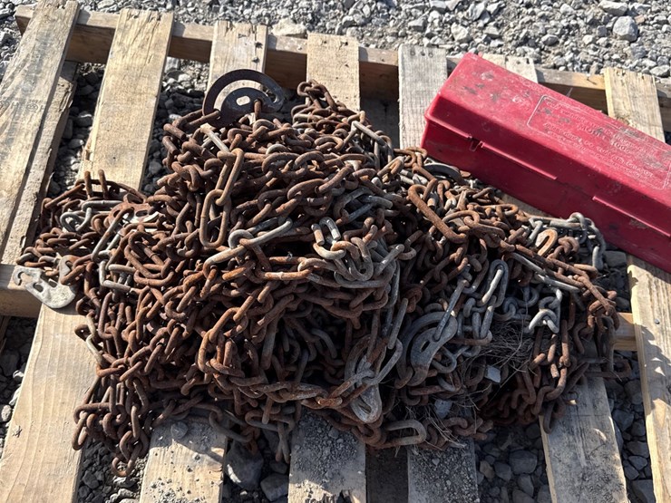 #33461-•-lot-of-misc-snow-chains-&-reflectors-inv#-33461-image-3