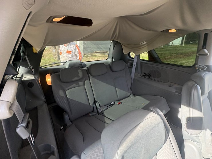 #42108-•-2007-chrysler-grand-caravan-passenger-van-vin:-1d8gp24r57b236495-image-32