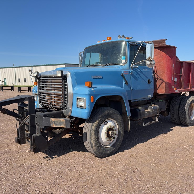 1997 FORD L8000
