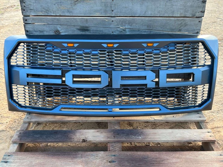 2004-ford-f150-raptor-image-2