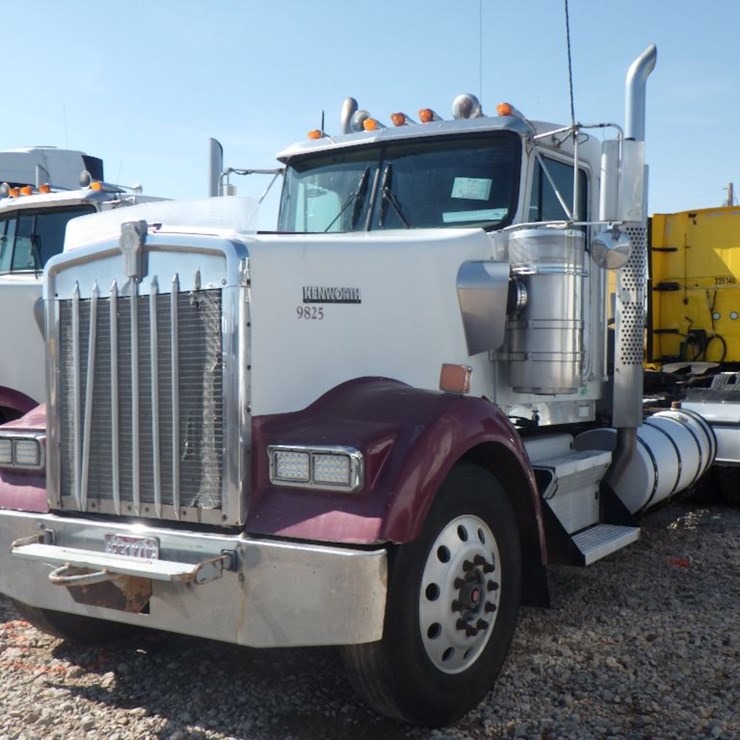 1999 KENWORTH W900L