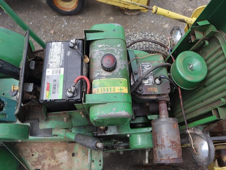 john-deere-110-image-21