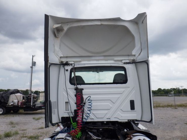 2015-international-prostar-image-13