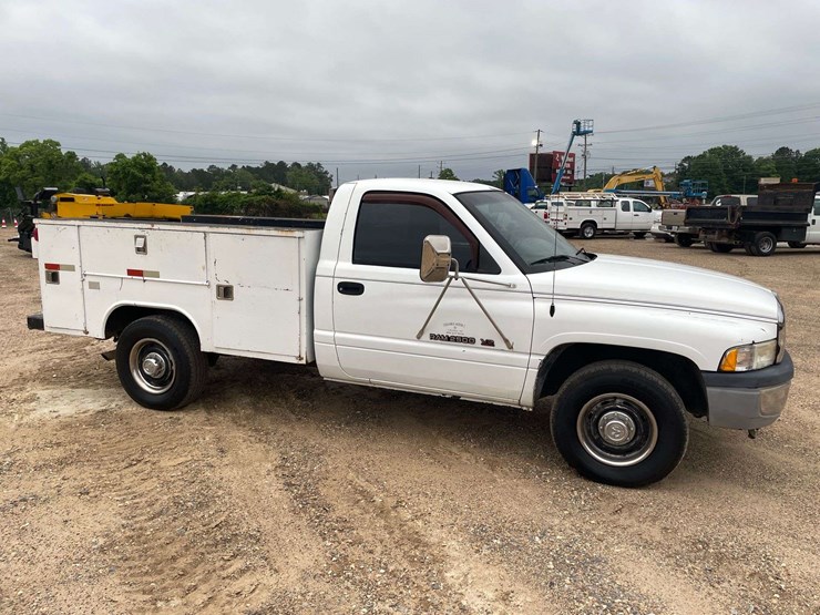 1999-dodge-ram-2500-image-4