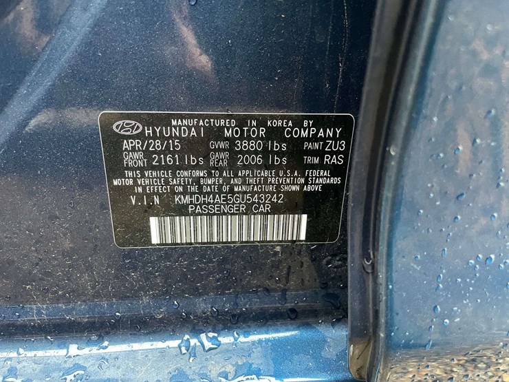 2016-hyundai-elantra-4-door-sedan-(99,032-miles)-wrecked-image-25