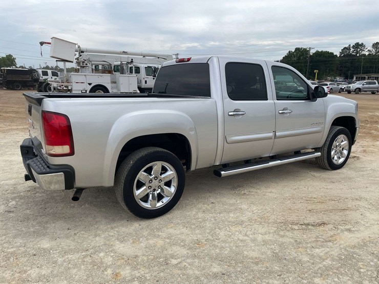 2012-gmc-sierra-1500-image-3