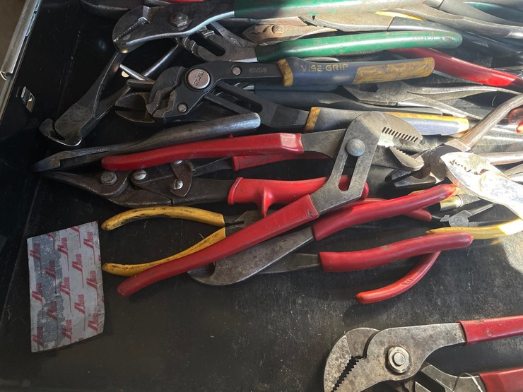 #1825-•-assorted-pliers-image-5