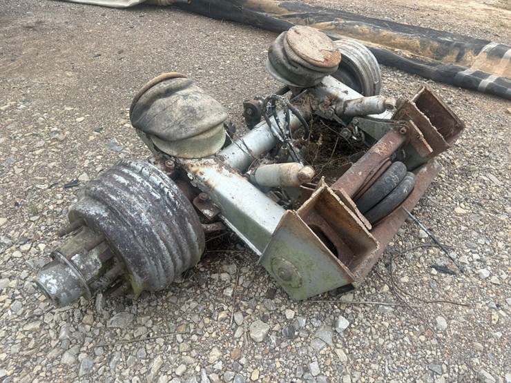 #23992-•-t/a-truck-frame-rear-end-image-17