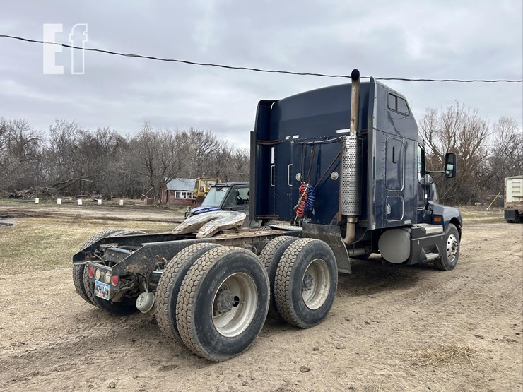1999-kenworth-t600-image-5
