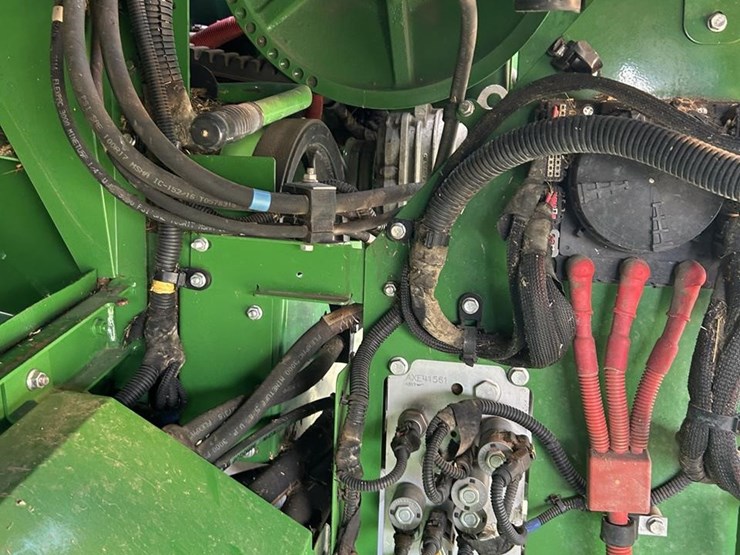 2016-john-deere-s680-image-40