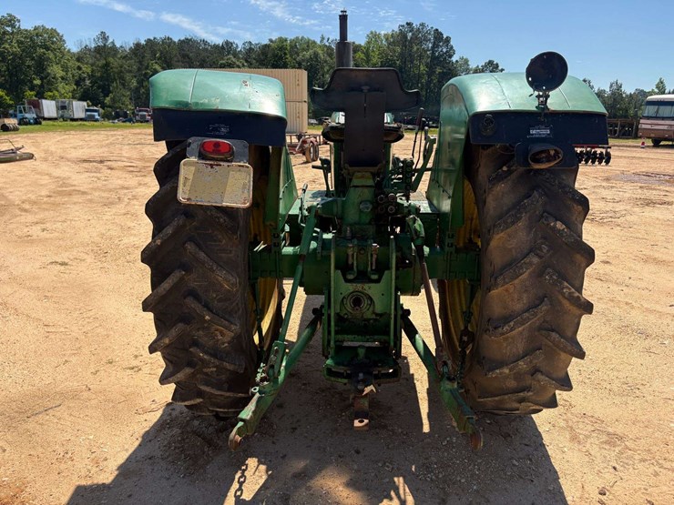 john-deere-3130-image-6