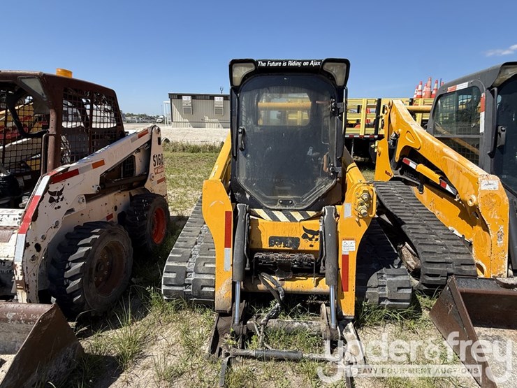 2015-bobcat-t770-image-3