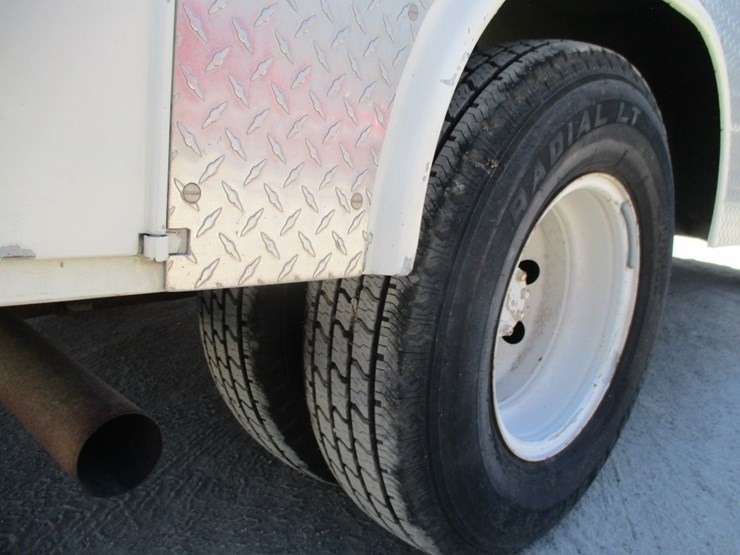 1992-ford-e350-image-25