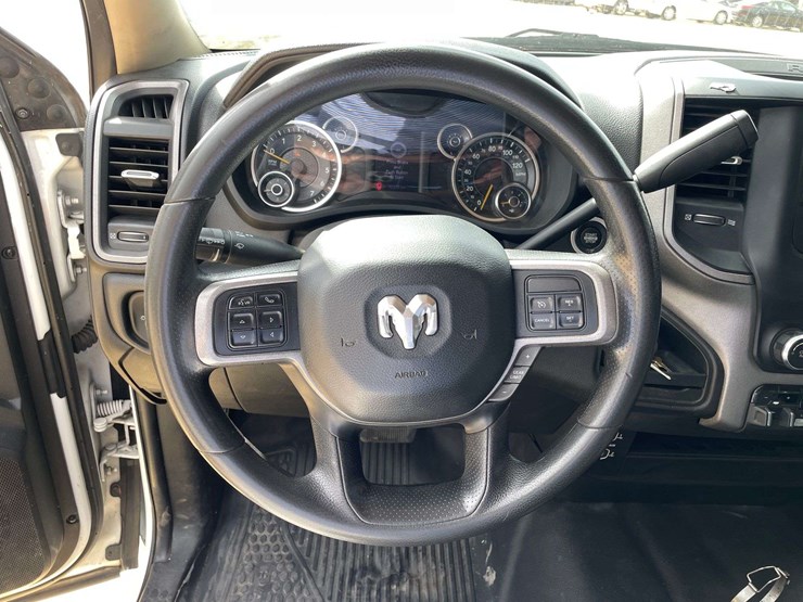 2020-dodge-ram-3500-image-12