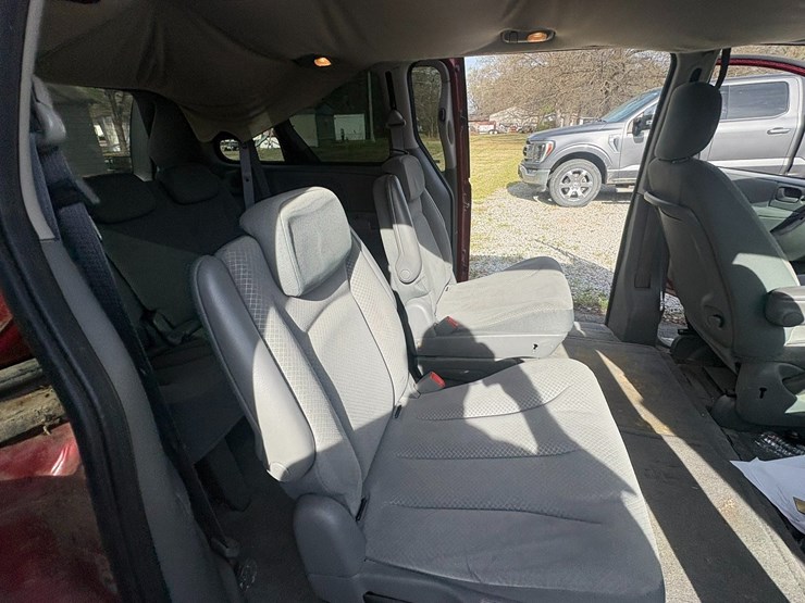 #42108-•-2007-chrysler-grand-caravan-passenger-van-vin:-1d8gp24r57b236495-image-31