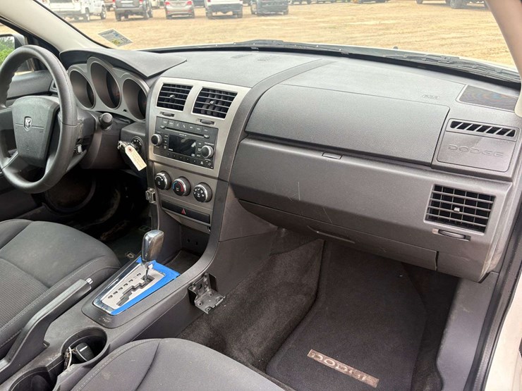 2010-dodge-avenger-4-door-sedan-(92,998-miles)-image-30