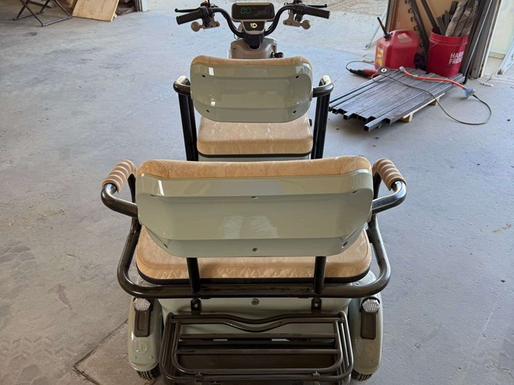 600w-3-person-electric-cart-(new/unused)-**unassembled**-image-4