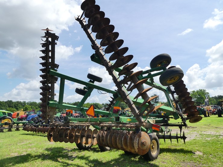 john-deere-637-image-3