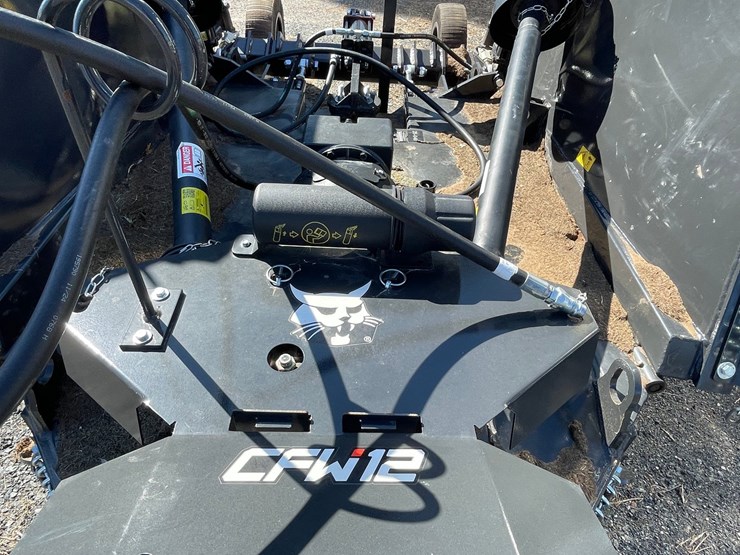 #3280-•-bobcat-12'-flex-wing-rotary-mower-image-14