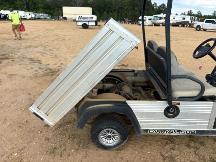 carryall-502-2-seater-gas-golf-cart-w/-dump-bed-image-14