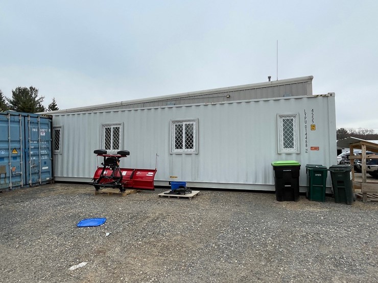 #3284-•-shipping-container-tiny-house-image-4