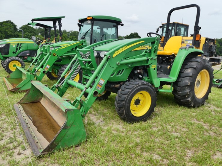 2011-john-deere-4320-image-1