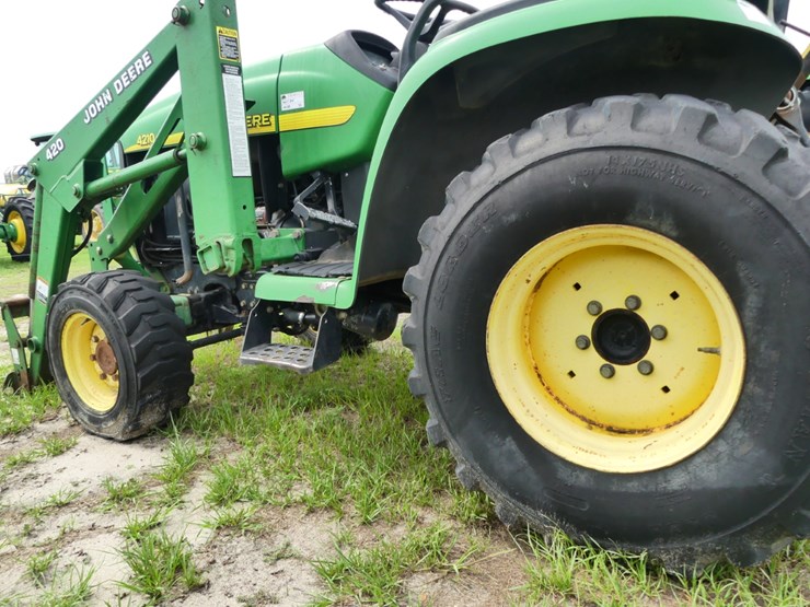 john-deere-4210-image-7