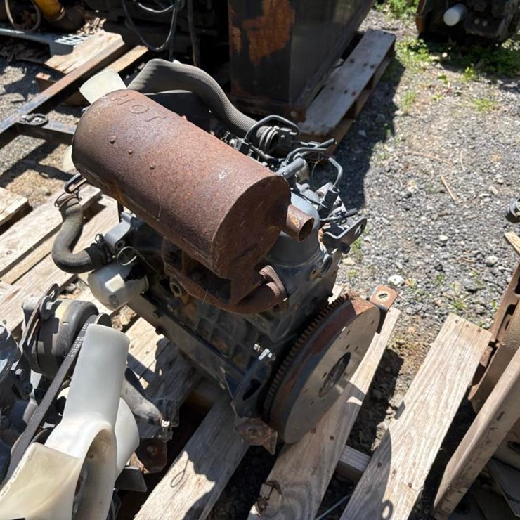 Kubota D1005 3-Cylinder Diesel Engine