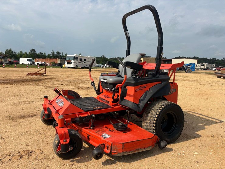 bad-boy-"outlaw"-72"-cut-zero-turn-lawn-mower-(1,403-hours)-image-1