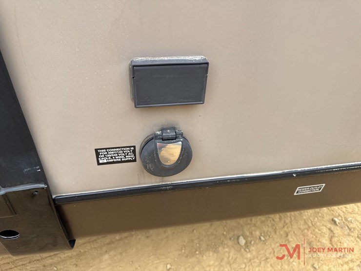 2014-forest-river-flagstaff-classic-super-lite-fifth-wheel-camper-image-11