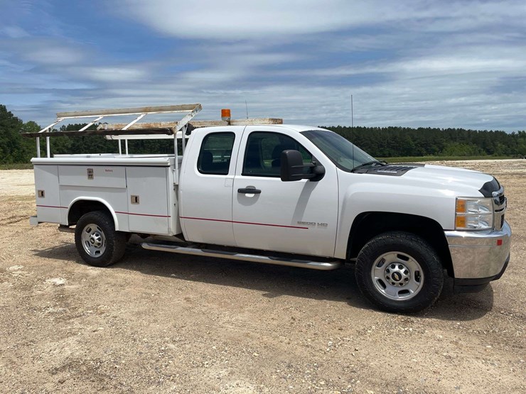 2013-chevrolet-silverado-2500hd-image-4