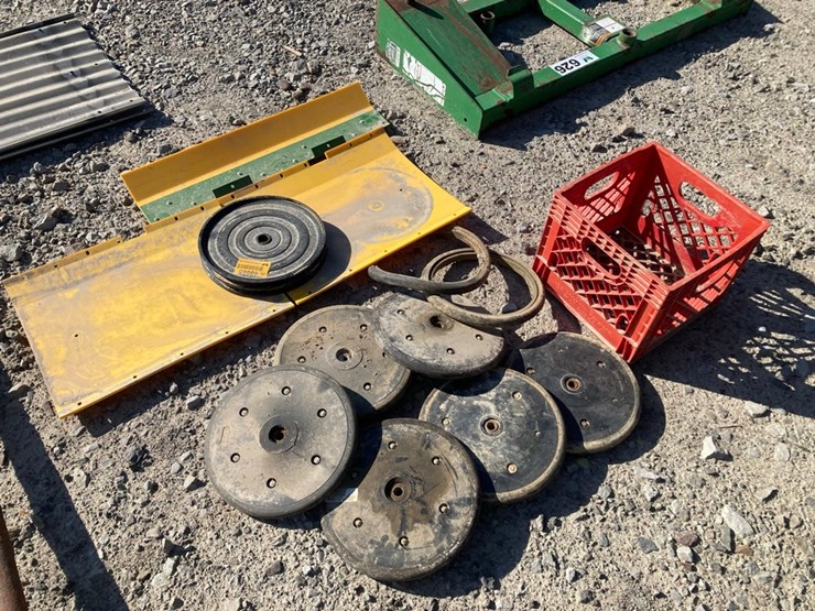 #626a-•-lot-of-planter-parts-inv#-40665-image-1