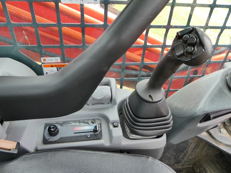 2022-kubota-svl75-2-image-15