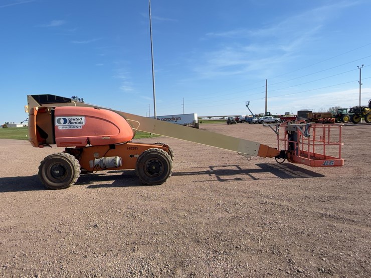 2000-jlg-600s-image-4