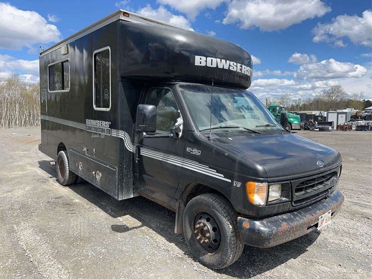 2002-ford-e450-image-3
