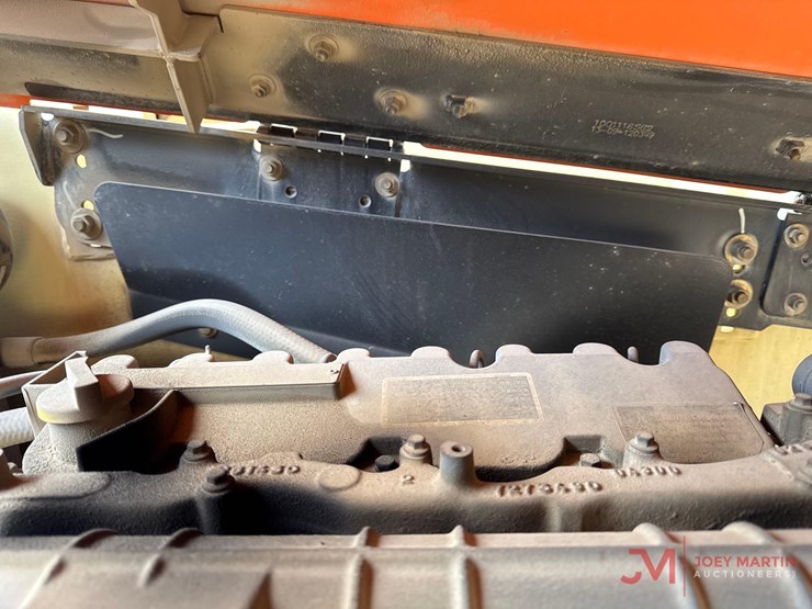 2014-jlg-800aj-image-8