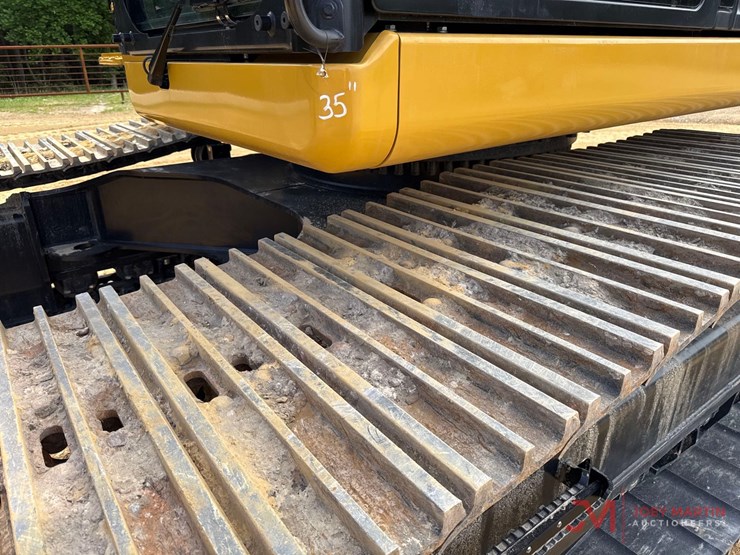 caterpillar-350-image-16