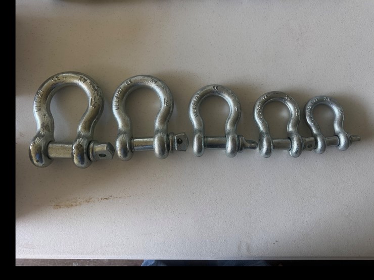 #511-•-set-of-five-heavy-duty-shackles-image-1