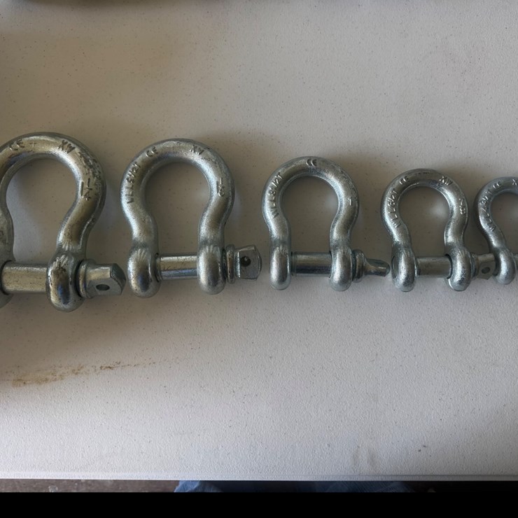 #511 • Set of five heavy duty shackles
