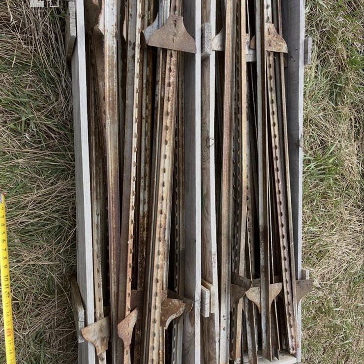 60X 5FT. T-POSTS