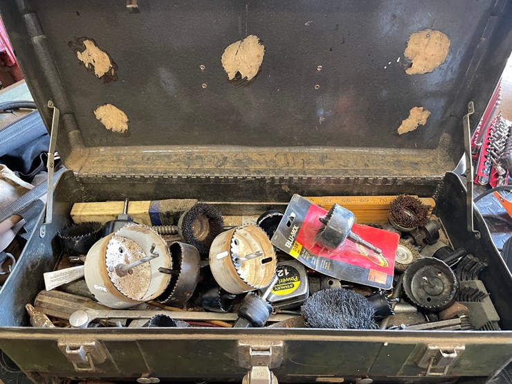 #1847-•-union-steel-tool-chest-and-contents-image-3