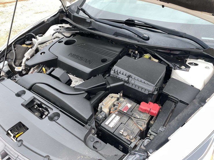2016-nissan-altima-sl-4-door-sedan-(159,573-miles)-image-7