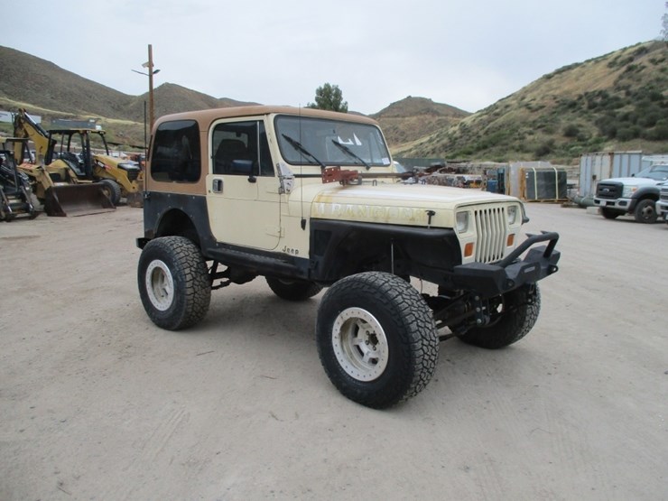1987-jeep-wrangler-image-2