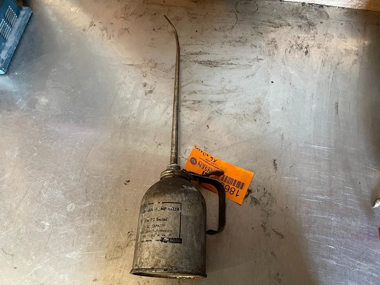 #1860-•-(6)-shop-oil-cans-image-9