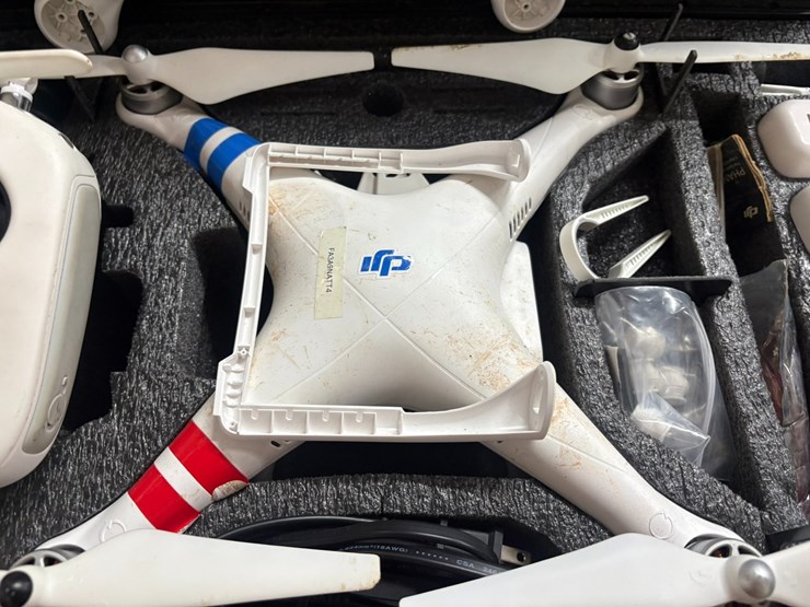 #23981-•-phantom-proffesion-drone-image-4