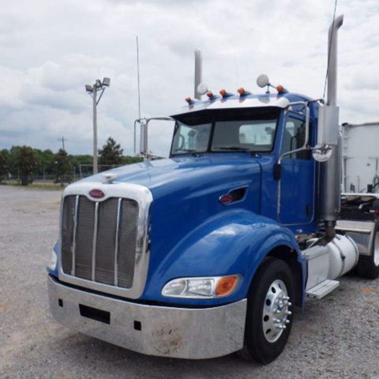 2007 PETERBILT 386